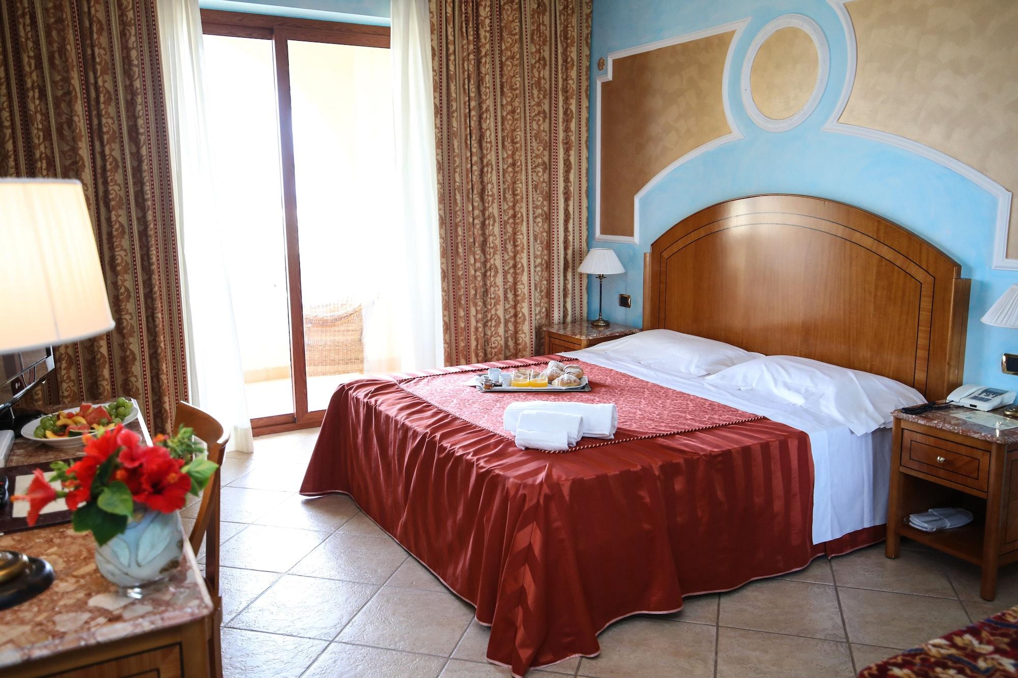 Parco Dei Principi Hotel Roccella Ionica Bagian luar foto