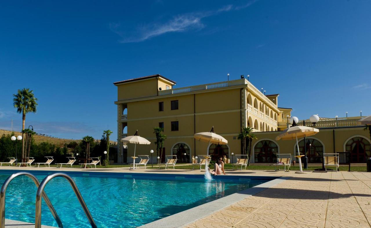 Parco Dei Principi Hotel Roccella Ionica Bagian luar foto