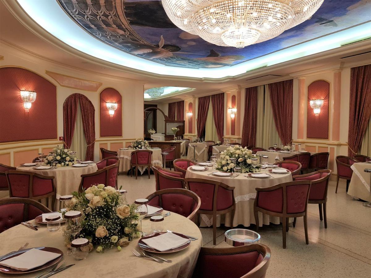 Parco Dei Principi Hotel Roccella Ionica Bagian luar foto