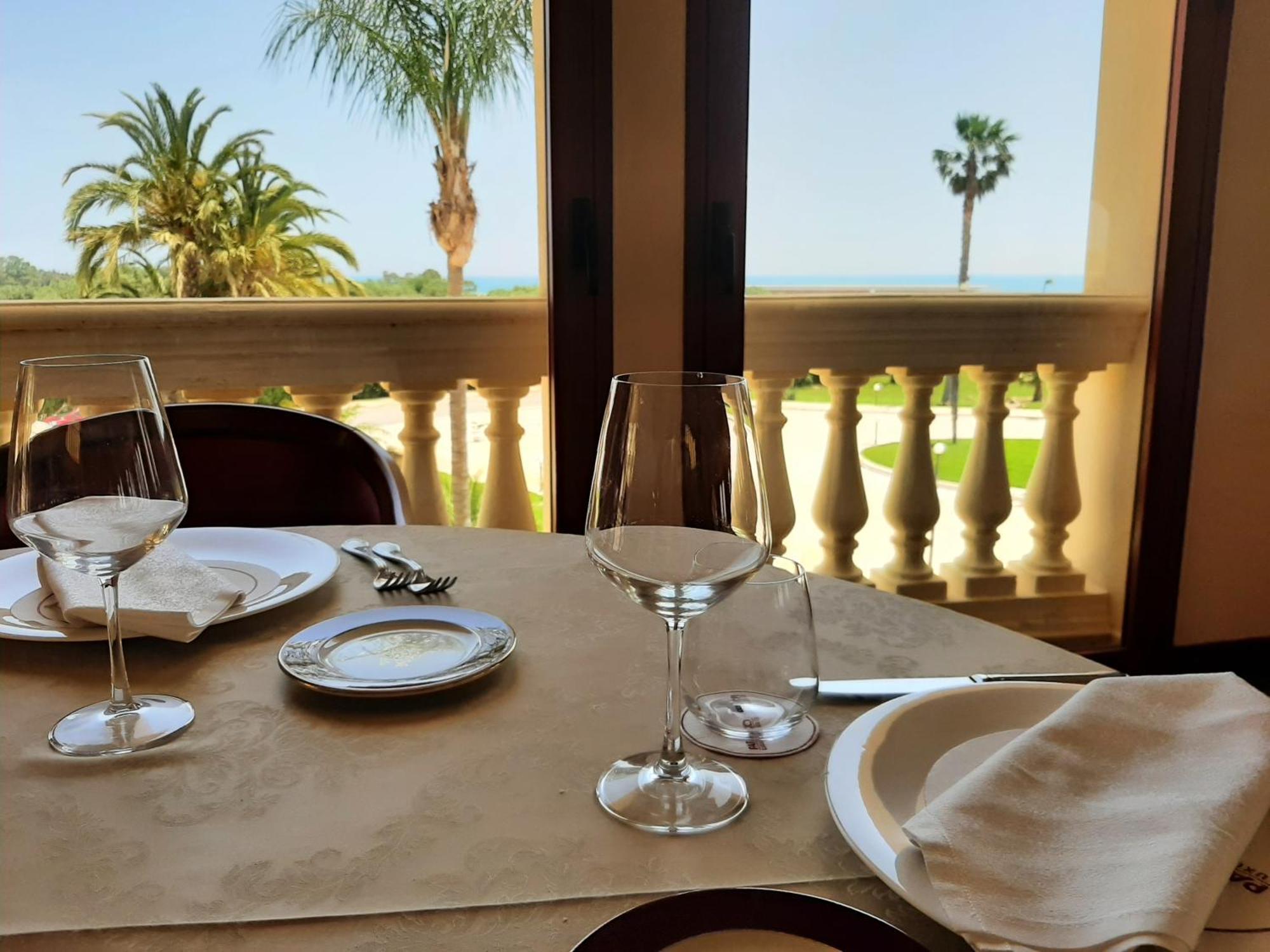 Parco Dei Principi Hotel Roccella Ionica Bagian luar foto
