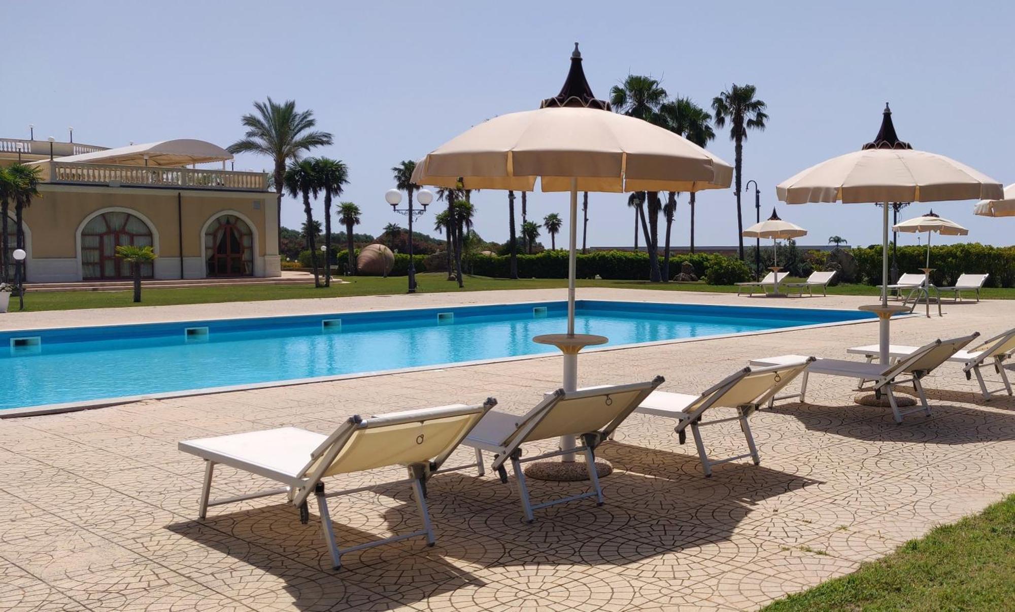 Parco Dei Principi Hotel Roccella Ionica Bagian luar foto