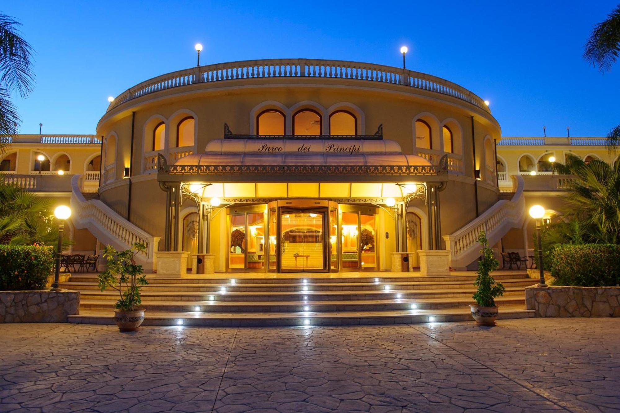 Parco Dei Principi Hotel Roccella Ionica Bagian luar foto