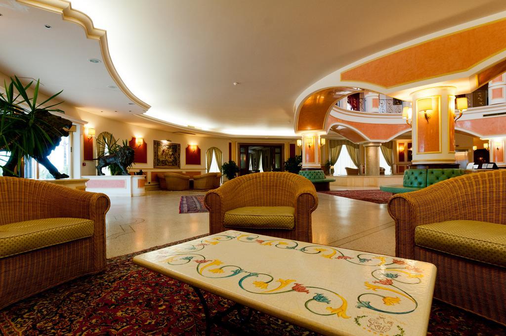 Parco Dei Principi Hotel Roccella Ionica Bagian luar foto