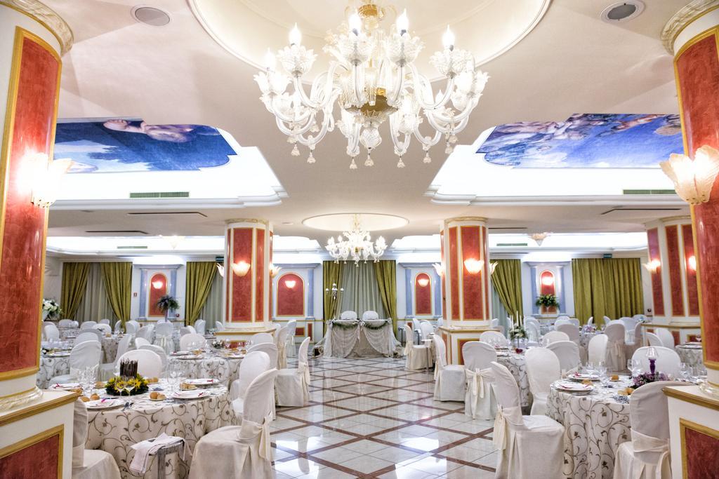 Parco Dei Principi Hotel Roccella Ionica Bagian luar foto